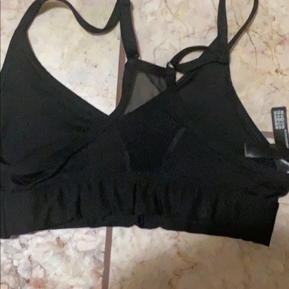 Too small - Picture 2 of 3